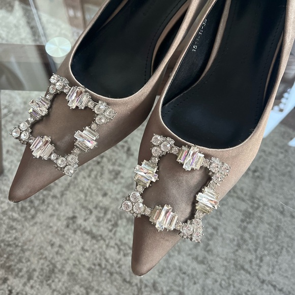 Shoes - Elegant Women's Embellished Cream Elegant Formal Evening Work Party Heels